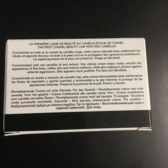 Chanel Ladies NÂ°1 De Red Camellia Revitalizing Cream 1.7 oz Skin Care - Picture 2 of 6